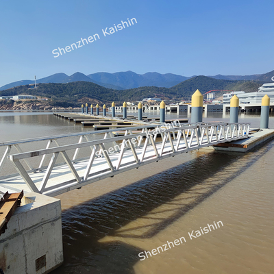 Marina Floating Dock Aluminum Gangways WPC / Plastic / Wood Deck